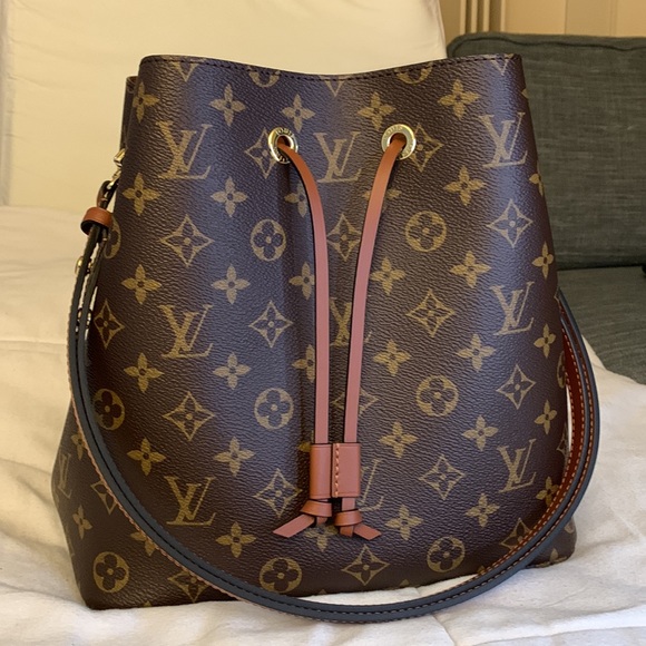 💯% Authentic Louis Vuitton NeoNoe in Monogram Canvas (Caramel) - Picture 2 of 10